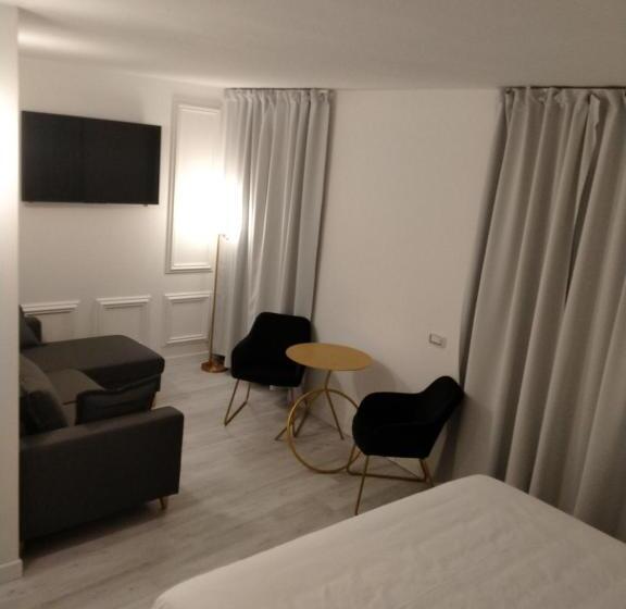 اتاق سوپریور با تخت بزرگ, Bresciantica