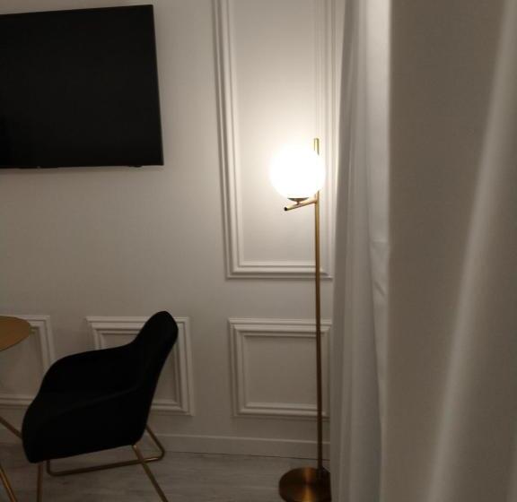 اتاق لوکس, Bresciantica