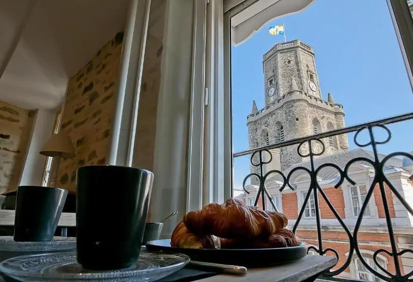 سوییت دوبلکس, Meublé De Tourisme, Les Chambres Du Beffroi