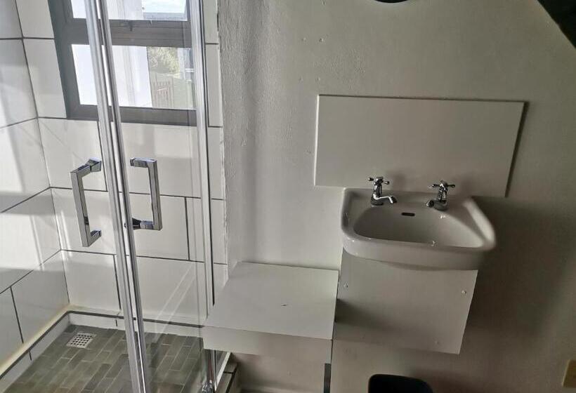 غرفة قياسية مطلّة علي البحر, Chilli Moon B&b