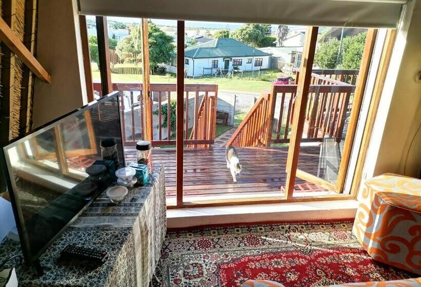 غرفة قياسية مطلّة علي البحر, Chilli Moon B&b