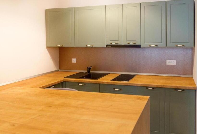 Номер Стандарт, H11 Downtown Apartments