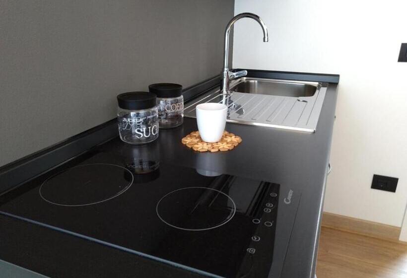 إستديو عائلى, Alpenrooms