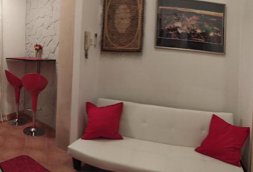 آپارتمان 1 خوابه, Casetta Di Myra