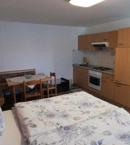 ガーデンビュースタンダードルーム, Ferienwohnung Schwarzbauer