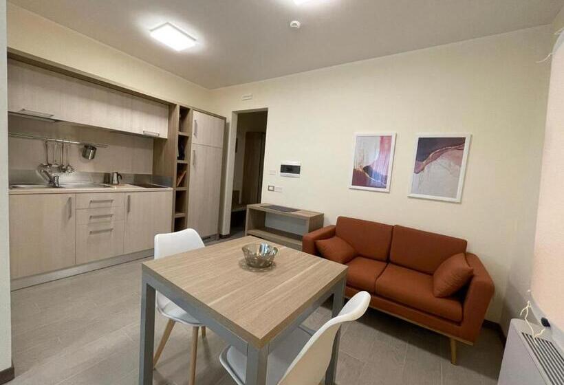 סטודיו משפחתי, Arvo Residence Sila Lorica