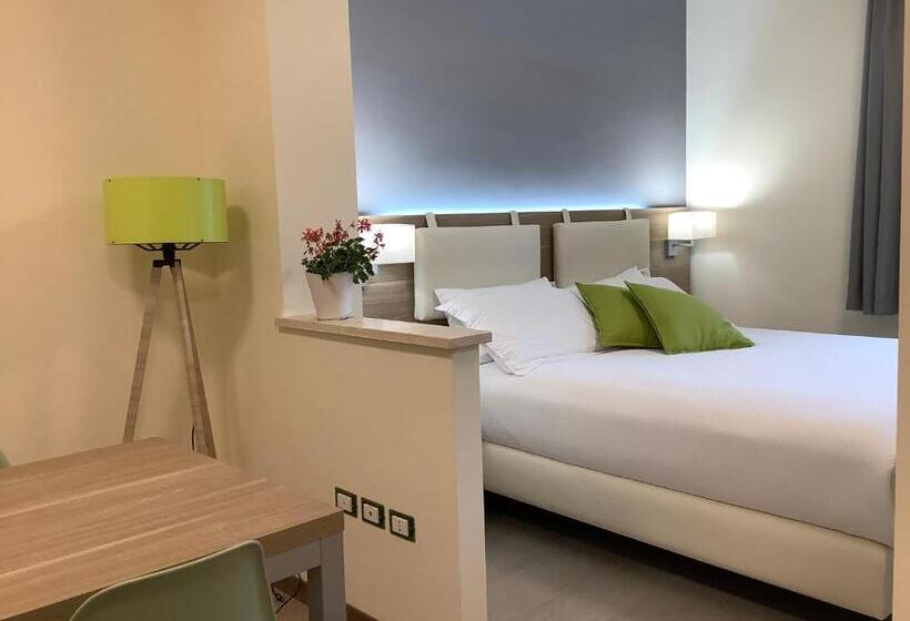 סטודיו משפחתי, Arvo Residence Sila Lorica