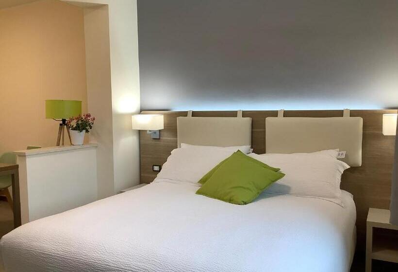 סטודיו משפחתי, Arvo Residence Sila Lorica