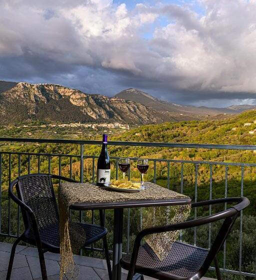 חדר סטנדרט לארבעה, B&b Il Tempone