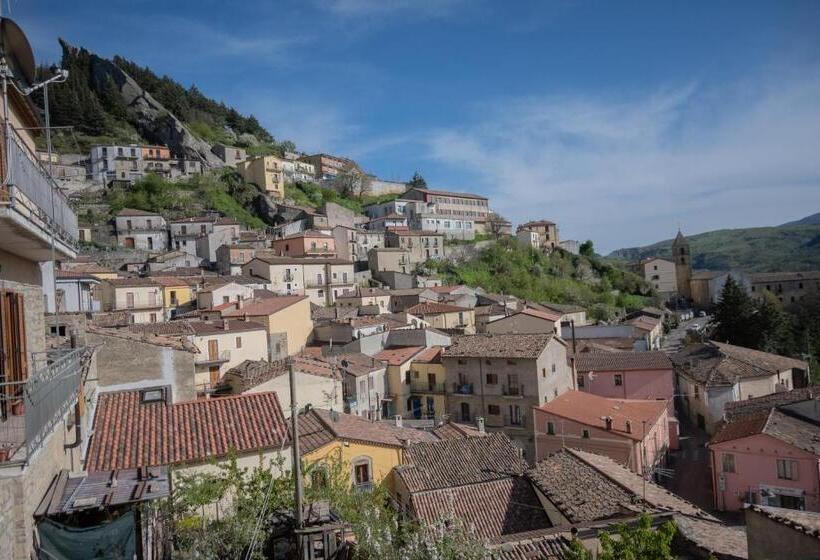 2ベッドルームアパートメント, Ercole