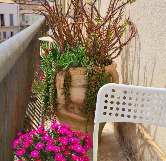 Pokój Deluxe z Balkonem, Fortuna Guest House