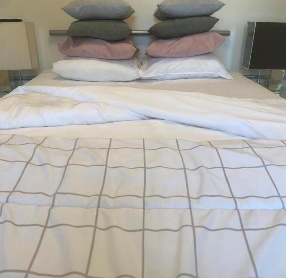 标准间, Nummer 151 Villastudios