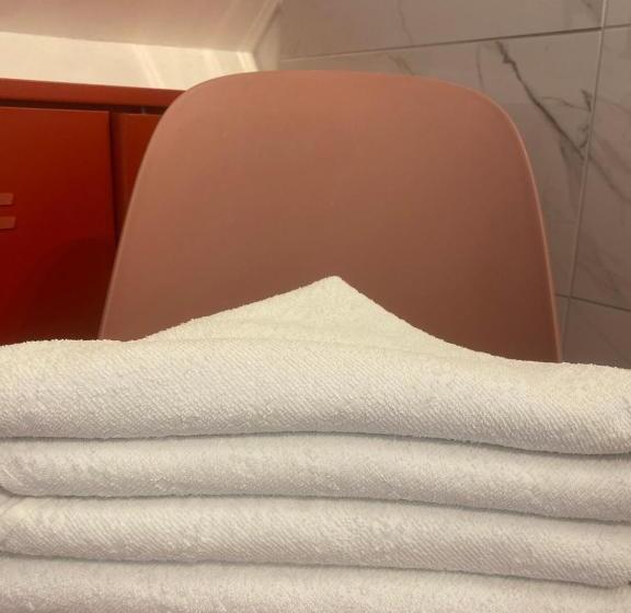 标准间, Nummer 151 Villastudios