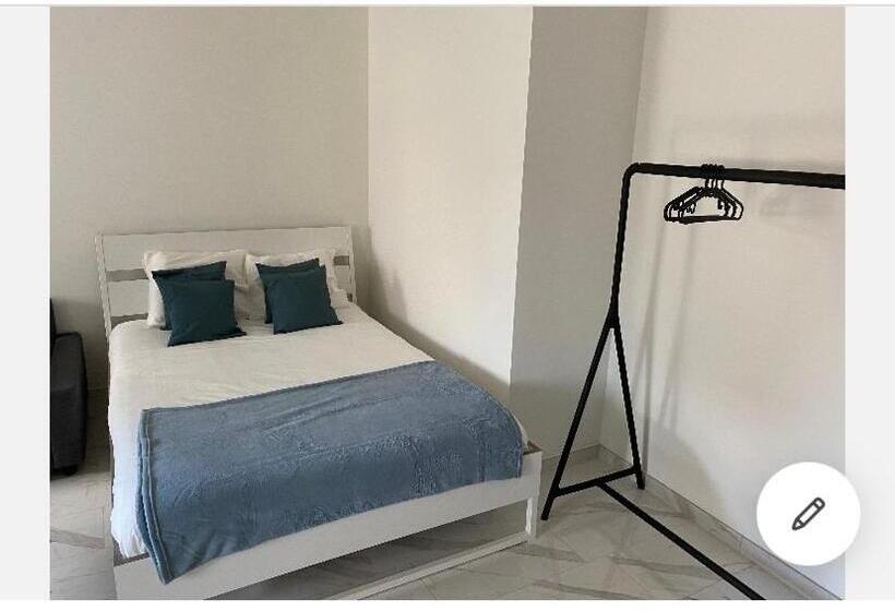 带露台的标准工作室, Nummer 151 Villastudios