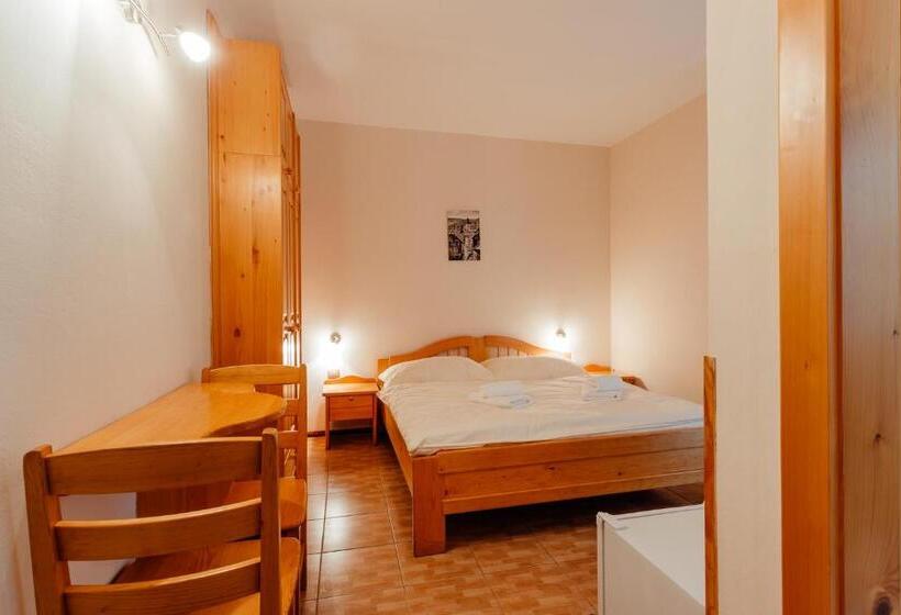 标准间, Penzión Topky