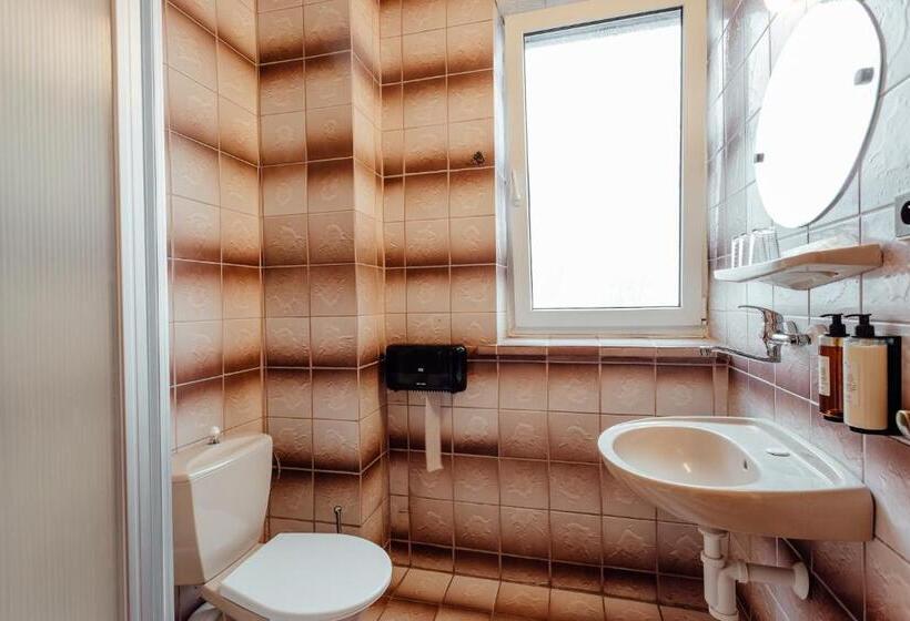 标准间, Penzión Topky