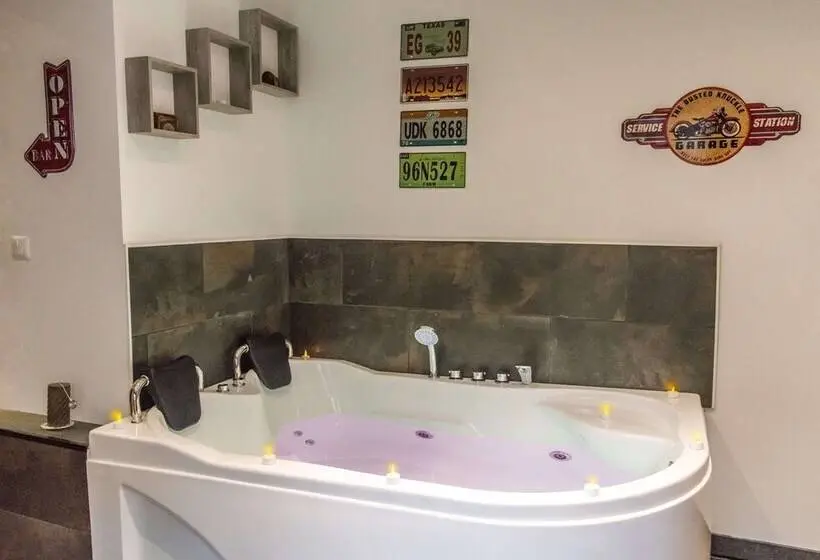 スイート, Aux 3 Nuances Suites Privatives & Spa