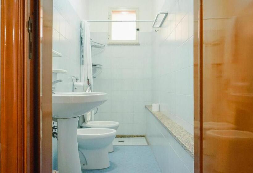 דירת שני חדרים, Home Fontanelle