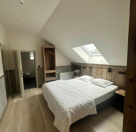 标准间, Café Coureur Houffalize