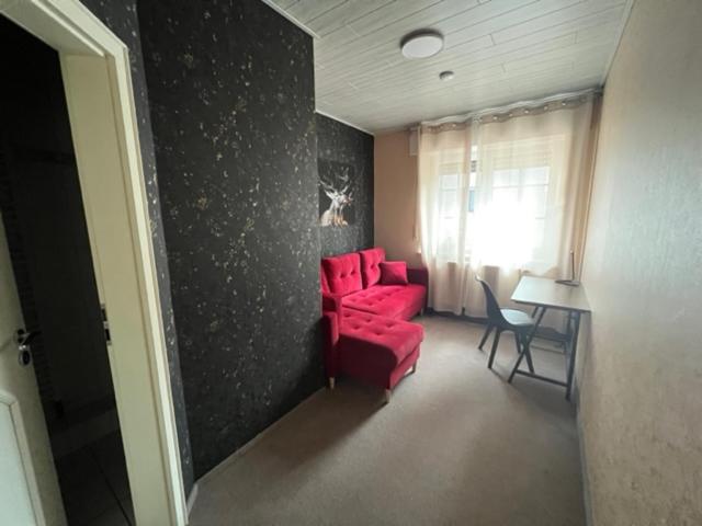 Номер Deluxe, Rehkitz