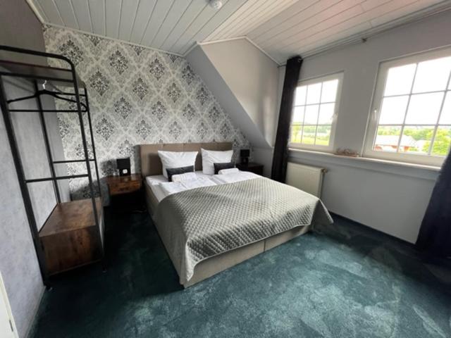 Номер Superior, Rehkitz