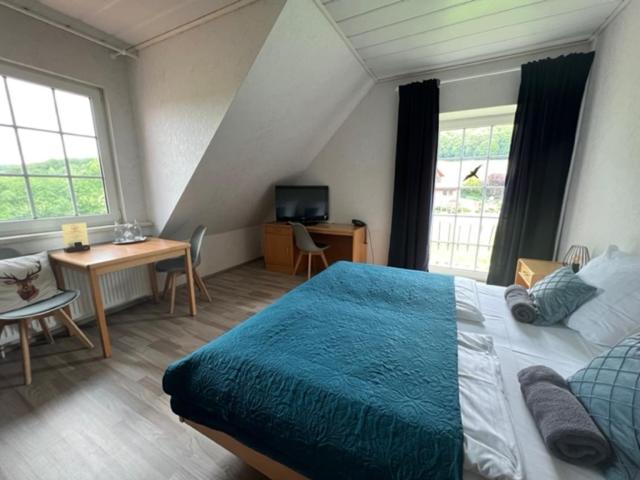 Номер Стандарт, Rehkitz