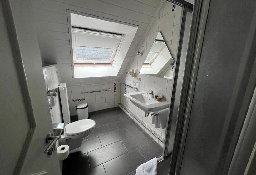 Номер Стандарт, Rehkitz