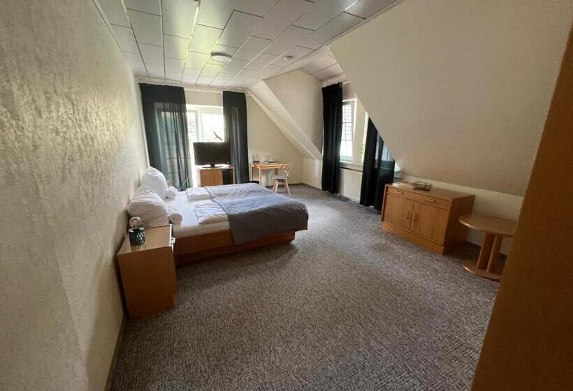 Номер Стандарт, Rehkitz