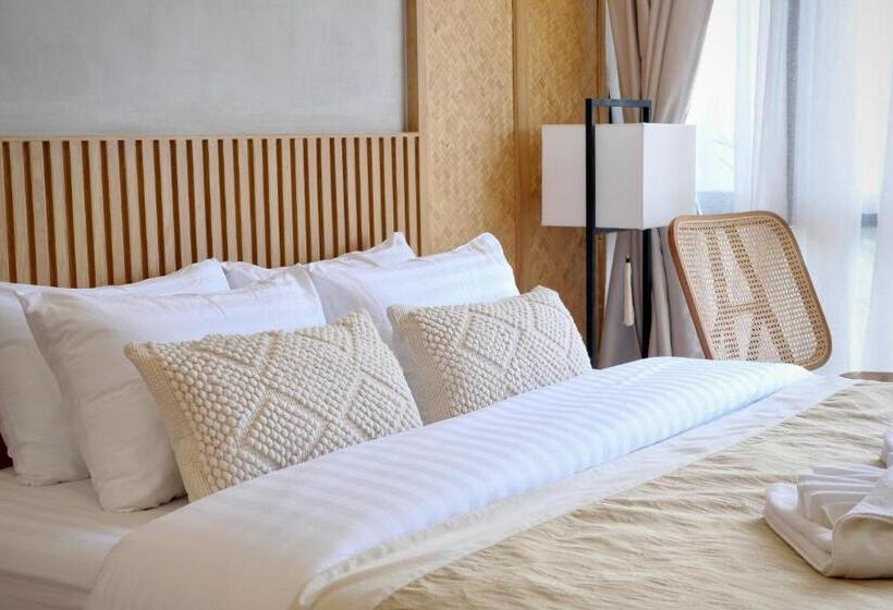 バルコニー付きデラックスルーム, Wevari Heritage