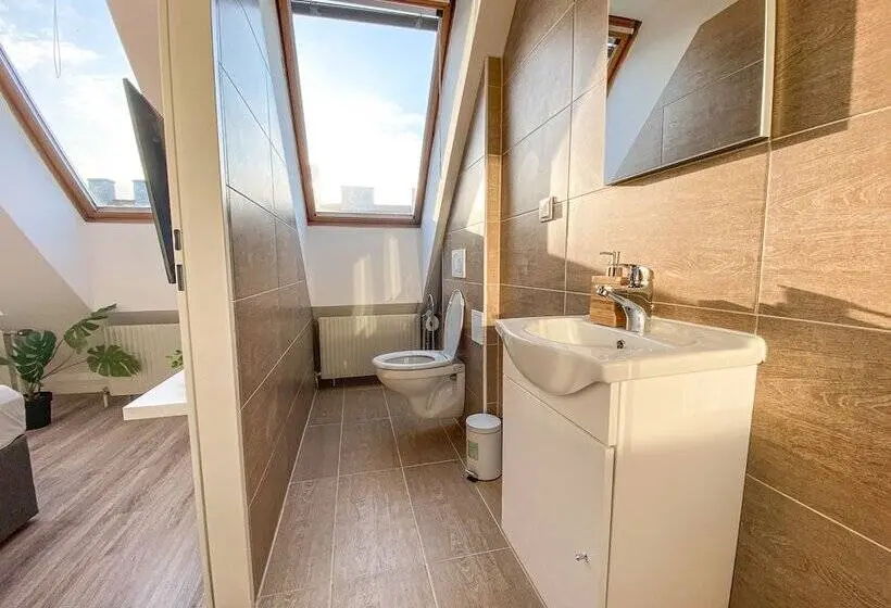 اتاق لوکس, 10 Min Walk To Hauptbahnhof, Cozy Private Rooms With Ac, Tv & Wifi