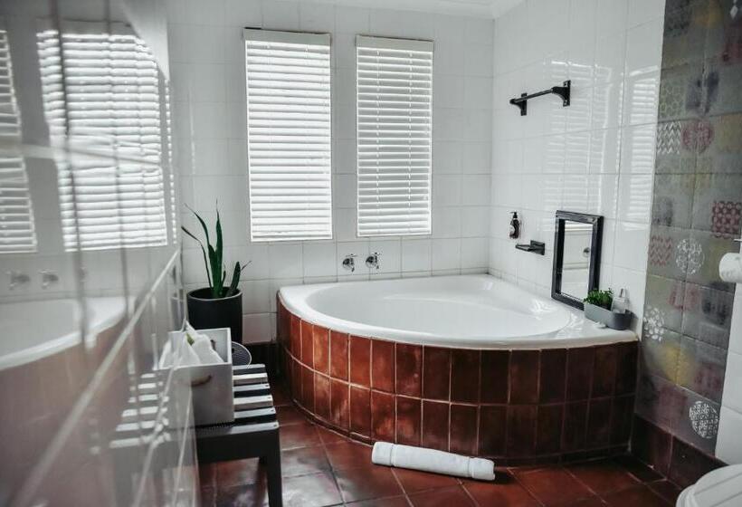 ファミリールーム, Amaziah Guesthouse