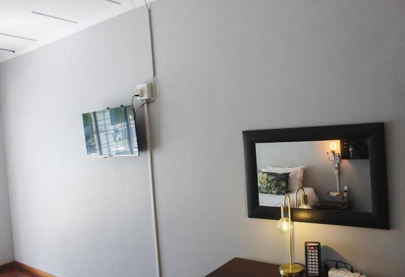 スタンダードルーム, Amaziah Guesthouse