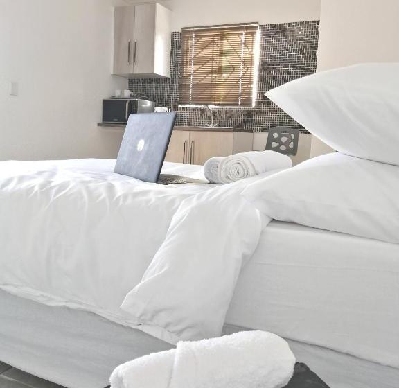 标准间, Cosmo Sleepover