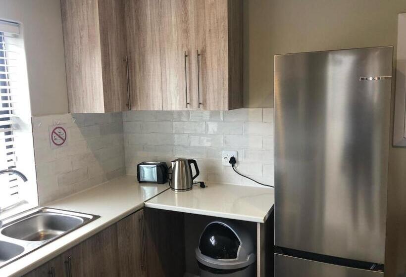 Апартаменты 1 Спальня Вид на Море, White Sands Self Catering Units