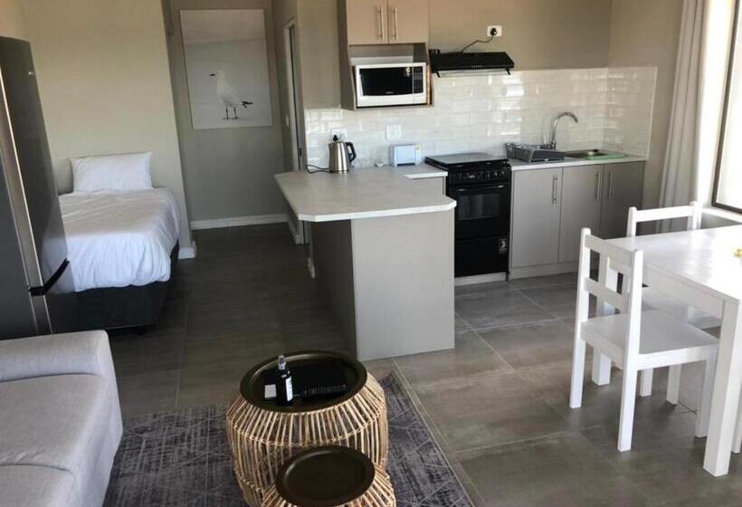 آپارتمان کلاسیک 1 خوابه, White Sands Self Catering Units