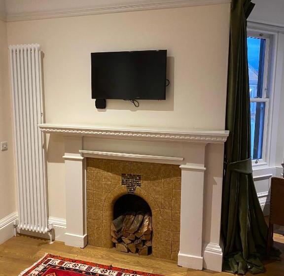 Люкс Deluxe Кровать Кинг, The Fig Tree Markinch