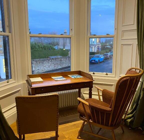 キングサイズベッドのデラックススイート, The Fig Tree Markinch