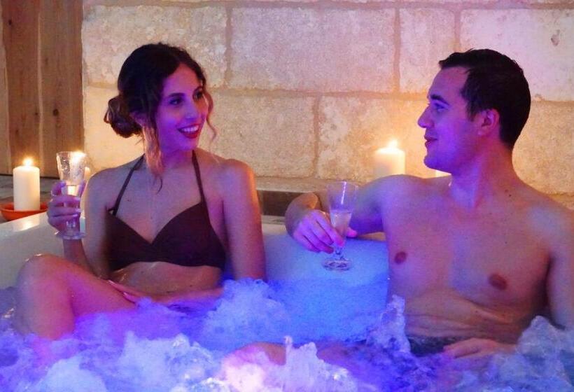 חדר סטנדרט עם ג'קוזי, B&b Giardino Delle Delizie