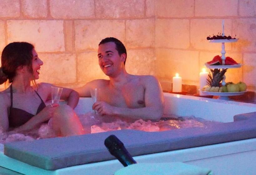 חדר סטנדרט עם ג'קוזי, B&b Giardino Delle Delizie