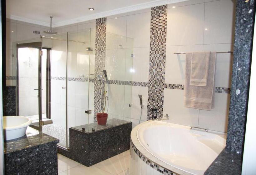 Люкс Кровать Кинг, African Bnb   The Boutique Experience