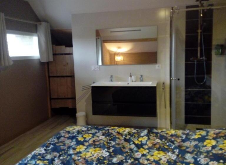 غرفة ديلوكس, L Anagramme, Chambres, Table D Hôtes Et Gîte Pour Adultes, Naturistes Ou Non !