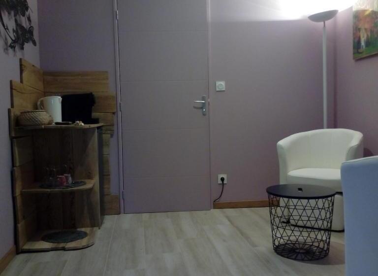 Номер Deluxe, L Anagramme, Chambres, Table D Hôtes Et Gîte Pour Adultes, Naturistes Ou Non !