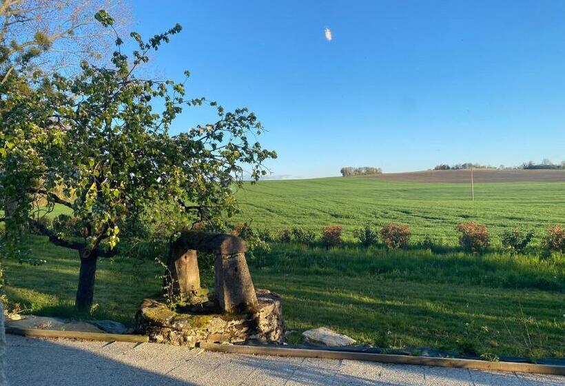 جناح مزود بجاكوزى, L Anagramme, Chambres, Table D Hôtes Et Gîte Pour Adultes, Naturistes Ou Non !