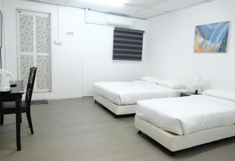 غرفة سوبيريور ثلاثية, D’razna Inn