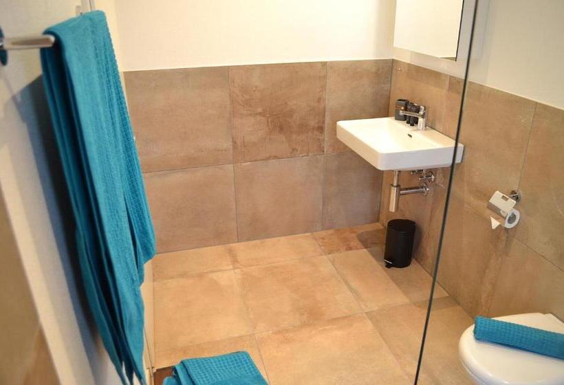 スタンダードルーム, Guesthouse Meitschi Thun   Contactless Self Check In