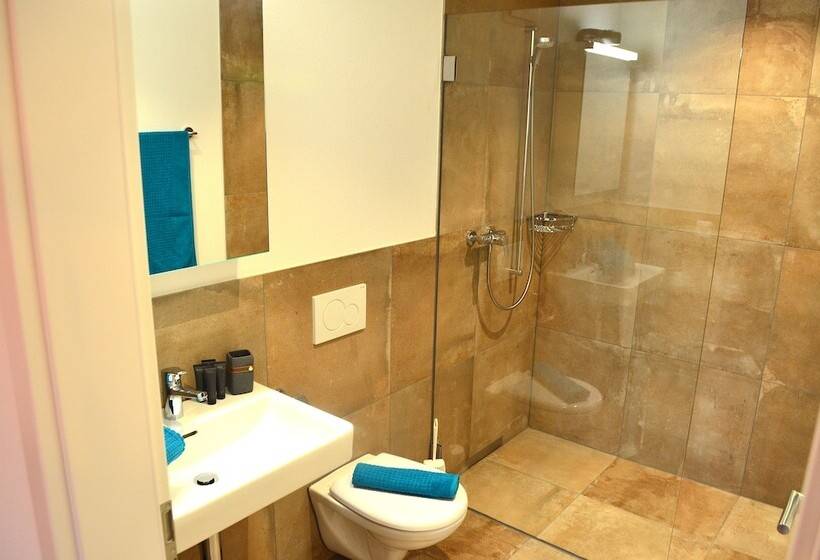 スタンダードルーム, Guesthouse Meitschi Thun   Contactless Self Check In