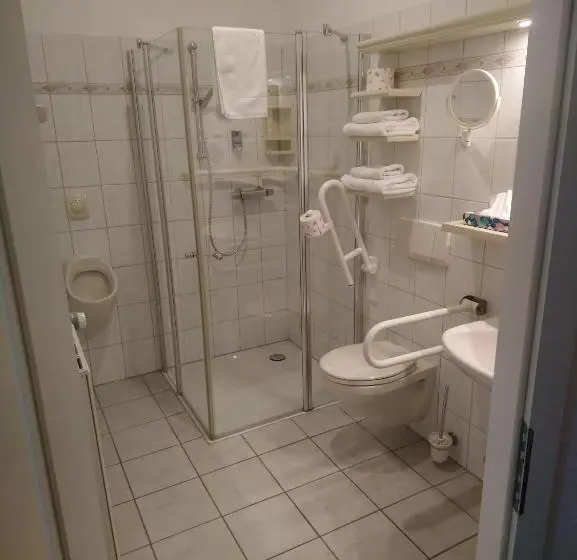 身障者適用スタンダードルーム, Weinhof Groß Mackenstedt