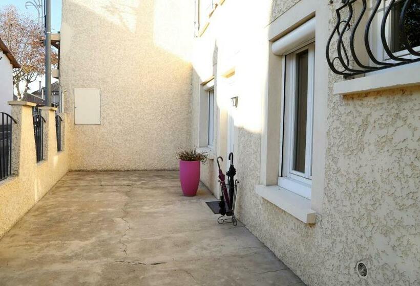 Дом 3 Спальни, Maison D Hôtes La Bella Casa