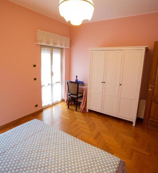 חדר סטנדרט, Villa Grande Con Stanze, Bagni E Giardino