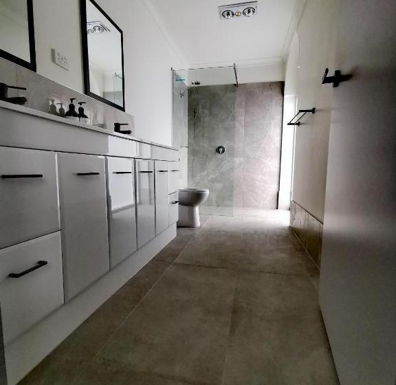 수피리어 룸, Refresh109 On Cameron